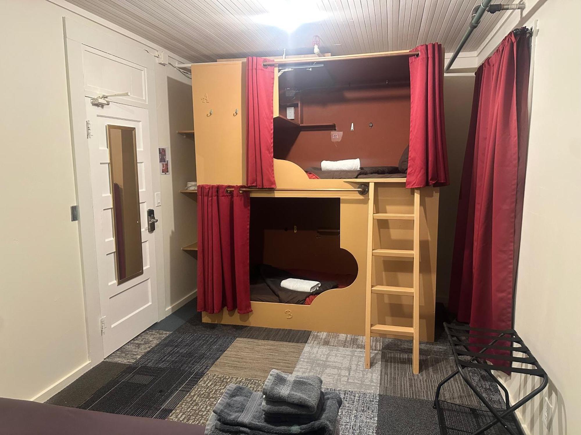 West River House Truckee Luaran gambar